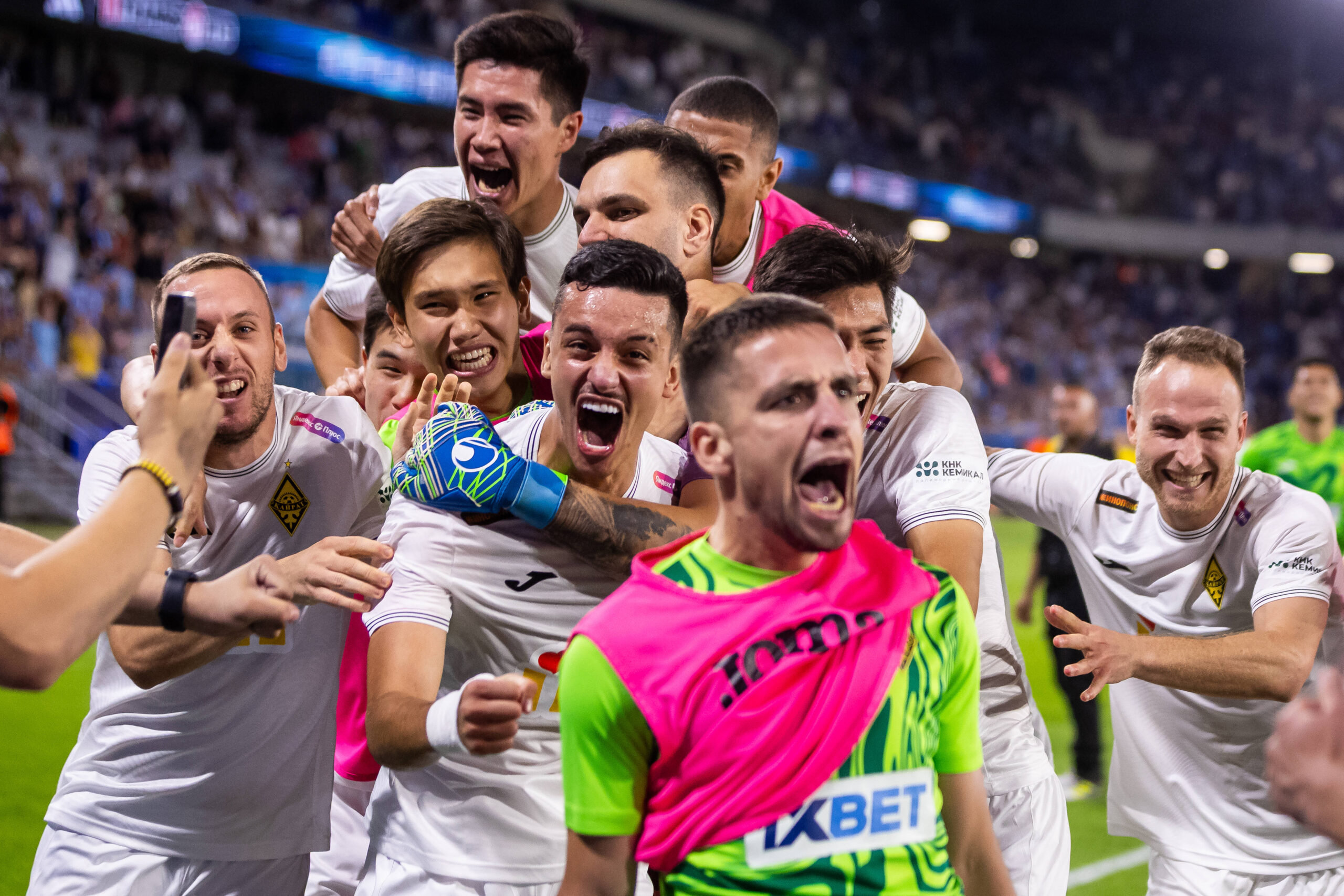 SLOVAN BRATISLAVA - KAIRAT ALMATY Players of Kairat celebrate during third qualifying round of UEFA Champions League football match between SK Slovan Bratislava and Kairat Almaty. Bratislava, Slovakia, August 12, 2025. Copyright: xx 080A5732
2025.08.12 Bratyslawa
pilka nozna , Liga Mistrzow
Slovan Bratyslawa - Kajrat Almaty
Foto IMAGO/PressFocus

!!! POLAND ONLY !!!
