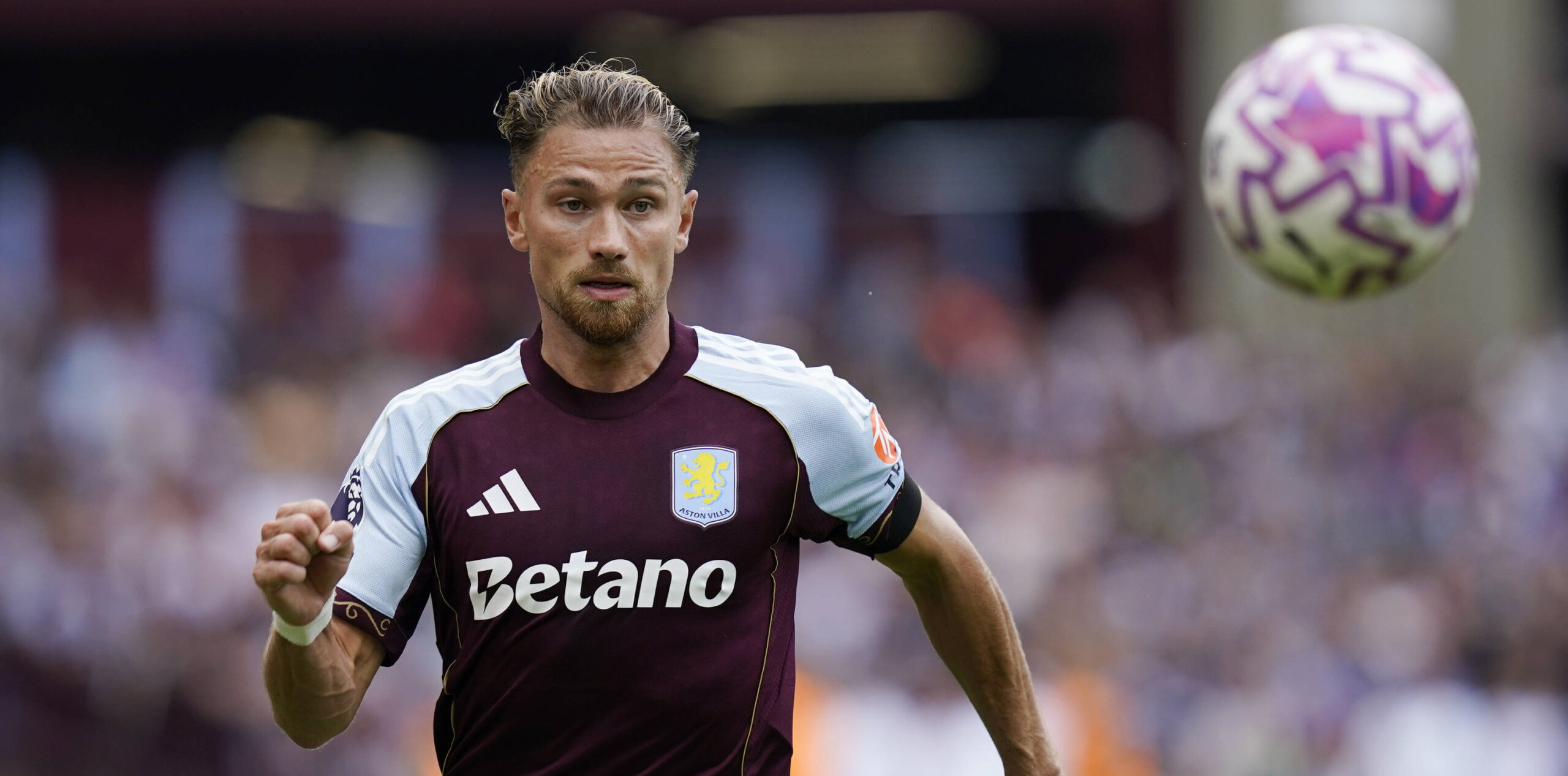 Birmingham, England, 16th August 2025. Matty Cash of Aston Villa during the Aston Villa vs Newcastle United Premier League match at Villa Park, Birmingham. Picture credit should read: Andrew Yates / Sportimage EDITORIAL USE ONLY. No use with unauthorised audio, video, data, fixture lists, club/league logos or live services. Online in-match use limited to 120 images, no video emulation. No use in betting, games or single club/league/player publications. SPI_094_AY_VILLA_NEWC SPI-4068-0088
2025.08.16 Birmingham
pilka nozna , liga angielska
Aston Villa - Newcastle United
Foto IMAGO/PressFocus

!!! POLAND ONLY !!!