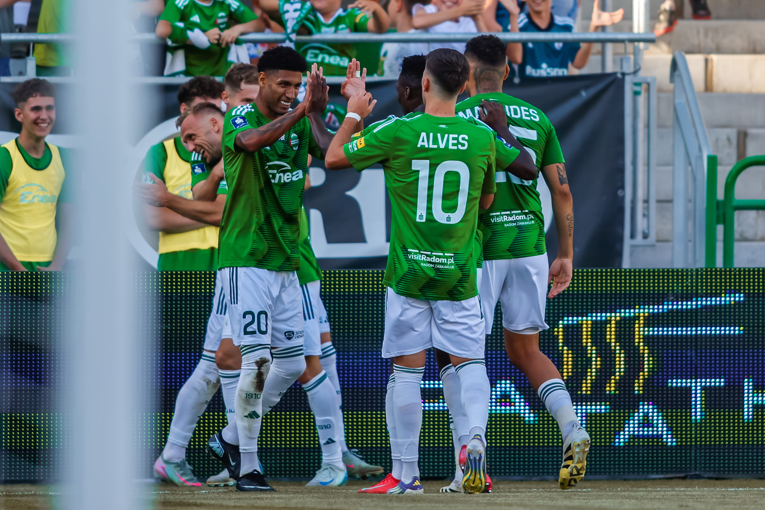 2025.08.17 Radom Pilka Nozna PKO BP Ekstraklasa Sezon 2025/2026 Radomiak Radom - Jagiellonia Bialystok N/z Jan Grzesik Gol Radosc Foto Dawid Figura / PressFocus 

2025.08.17 Radom Football Polish Ekstraklasa Season 2025/2026 Radomiak Radom - Jagiellonia Bialystok Jan Grzesik Gol Radosc Credit: Dawid Figura / PressFocus