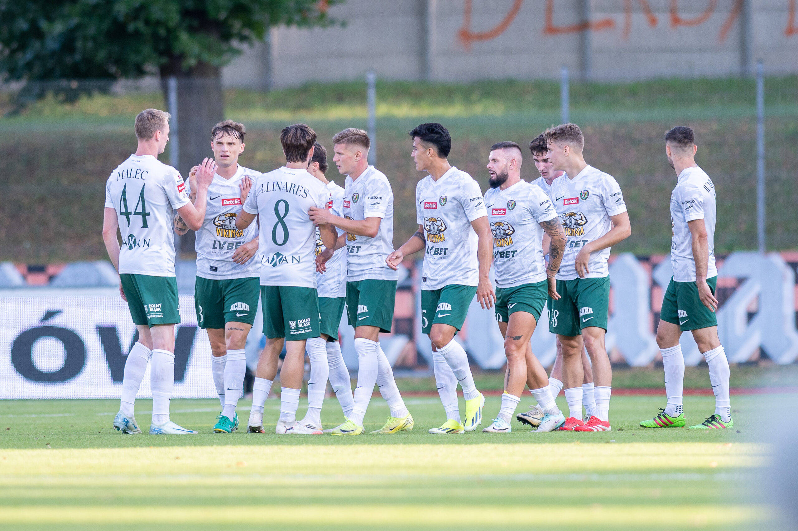 2025.08.20 Glogow
pilka nozna - Betclic 1.Liga sezon 2025/2026
Chrobry Glogow - Slask Wroclaw
N/z Slask Wroclaw cieszynka
Foto Gleb Soboliev / PressFocus

2025.08.20 Glogow
Football - Polish second division season 2025/2026
Chrobry Glogow - Slask Wroclaw
Slask Wroclaw cieszynka
Credit: Gleb Soboliev / PressFocus