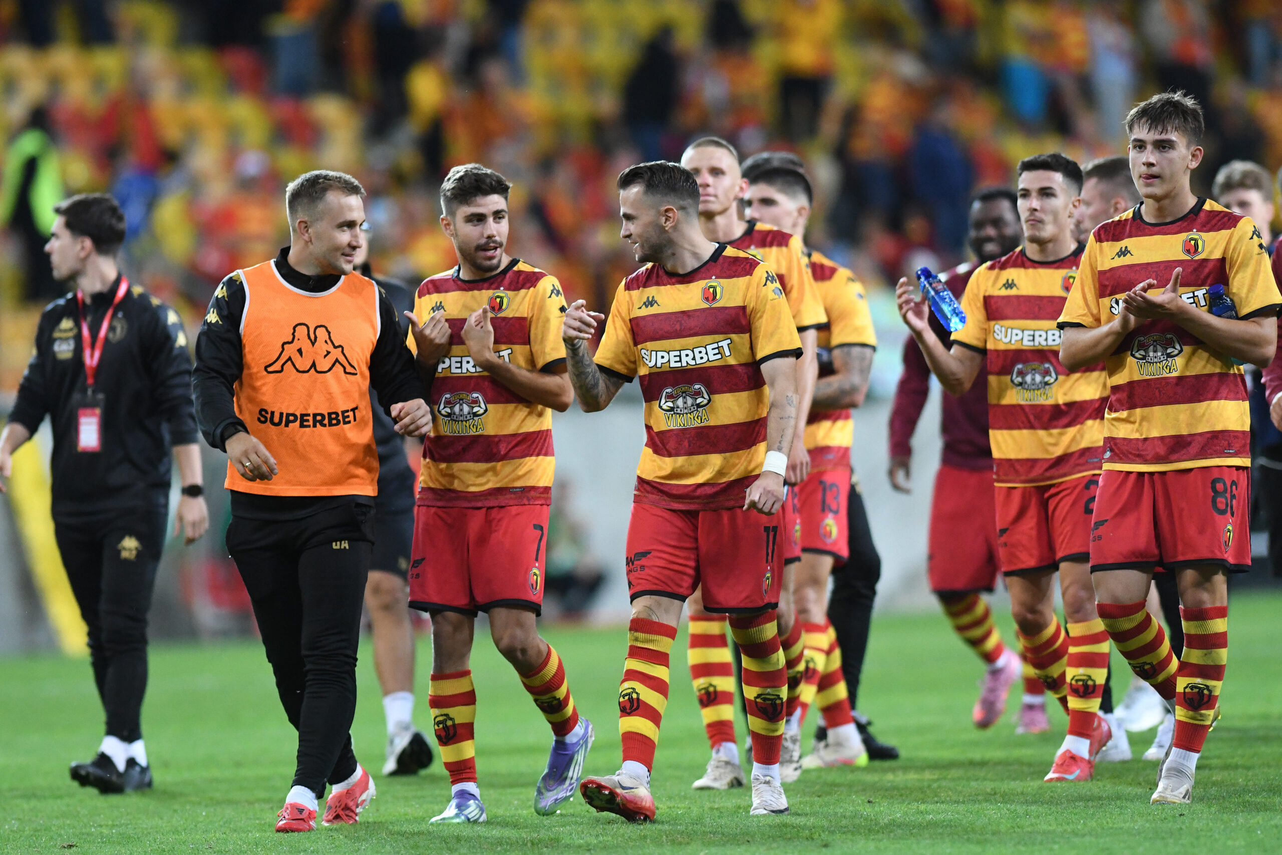 2025.08.21 Bialystok pilka nozna Mecz 4. rundy eliminacji Ligi Konferencji Europy 2025/2026 Jagiellonia Bialystok (zolto-czerwone) - Dinamo City Tirana (Albania) N/z koniec meczu zawodnicy Jagiellonii Foto Michal Kosc / PressFocus 
2025.08.21 Bialystok Bialystok Football - UEFA Conference League Play-offs - 1st leg 2025/2026 Jagiellonia Bialystok (yellow-red) - Dinamo City Tirana (ALB) Credit: Michal Kosc / PressFocus