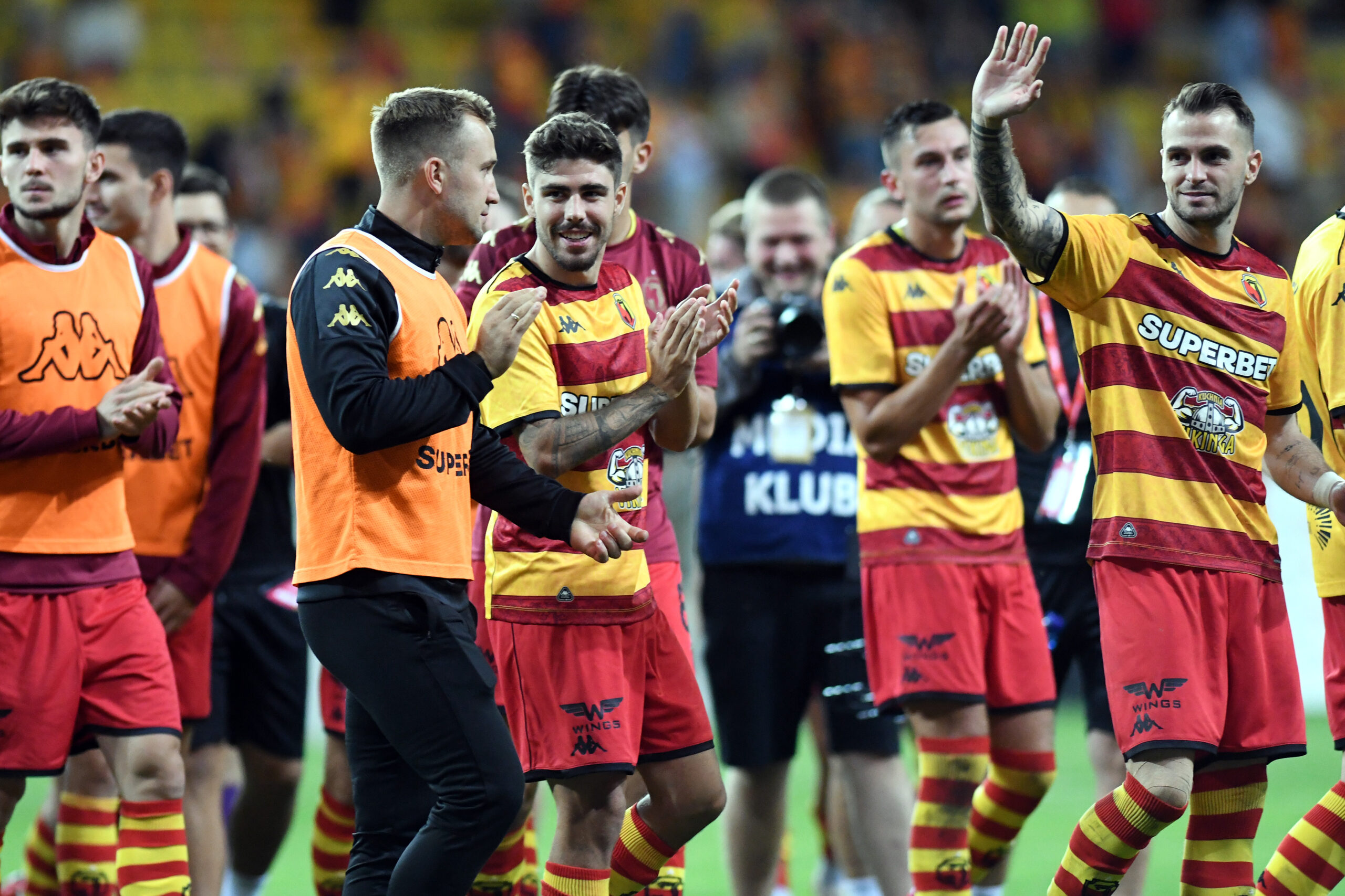 2025.08.21 Bialystok pilka nozna Mecz 4. rundy eliminacji Ligi Konferencji Europy 2025/2026 Jagiellonia Bialystok (zolto-czerwone) - Dinamo City Tirana (Albania) N/z koniec meczu zawodnicy Jagiellonii Foto Michal Kosc / PressFocus 
2025.08.21 Bialystok Bialystok Football - UEFA Conference League Play-offs - 1st leg 2025/2026 Jagiellonia Bialystok (yellow-red) - Dinamo City Tirana (ALB) Credit: Michal Kosc / PressFocus