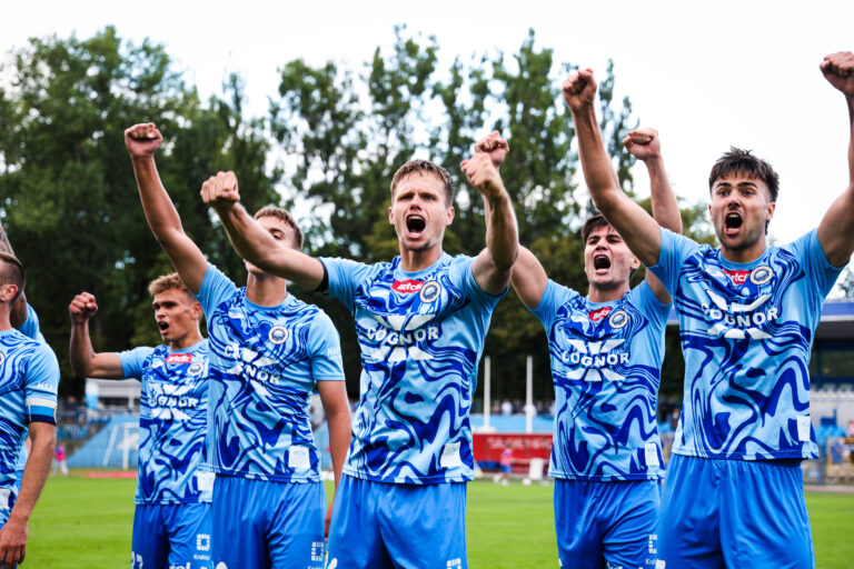 2025.08.23 Krakow
Pilka nozna Betclic 2 Liga Sezon 2025/2026
Hutnik Krakow - Sandecja Nowy Sacz
N/z radosc wygrana Hutnik Krakow
Foto Marta Badowska / PressFocus

2025.08.23 Krakow
Football Polish Betclic 2 League 2025/2026
radosc wygrana Hutnik Krakow
Credit: Marta Badowska / PressFocus