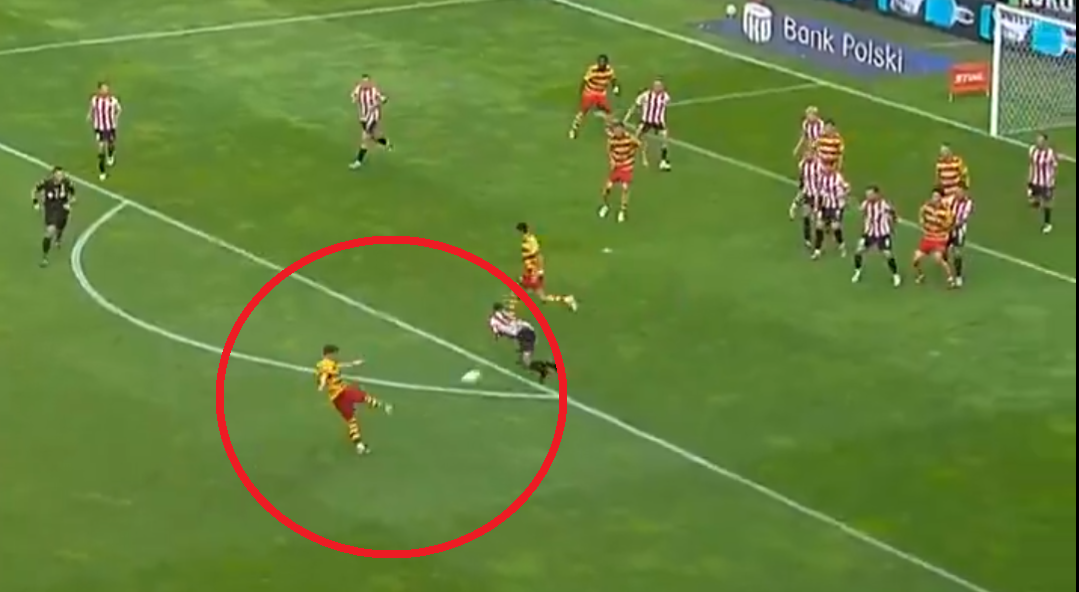 Gol kolejki w Białymstoku? Fantastyczne trafienie Pietuszewskiego! [WIDEO]