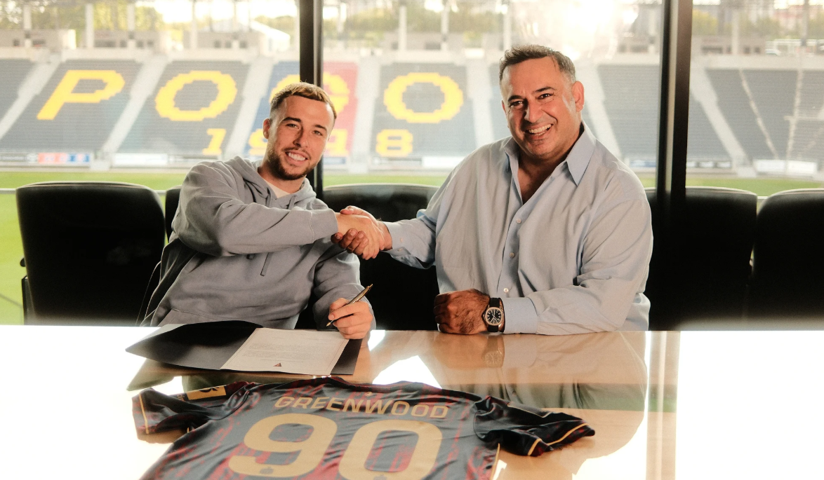 OFICJALNIE. Sam Greenwood nowym piłkarzem Pogoni!