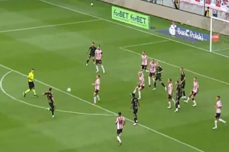 Ależ przymierzył! Cudowny gol gracza Lechii Gdańsk [WIDEO]