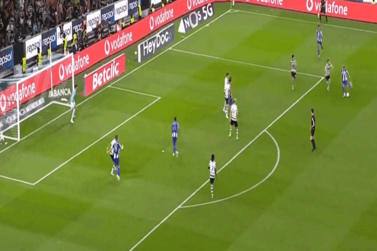 Bramka z kosmosu i &#8222;asysta&#8221; Bednarka przy&#8230; samobóju! Porto lepsze od Sportingu [WIDEO]