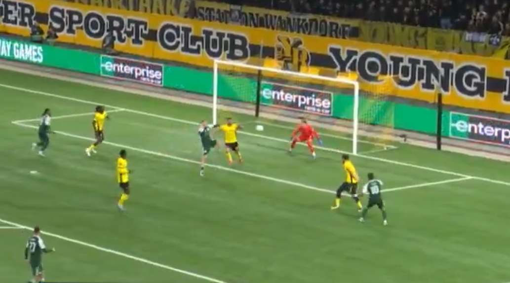 Świderski trafia do siatki w meczu Ligi Europy! [WIDEO]