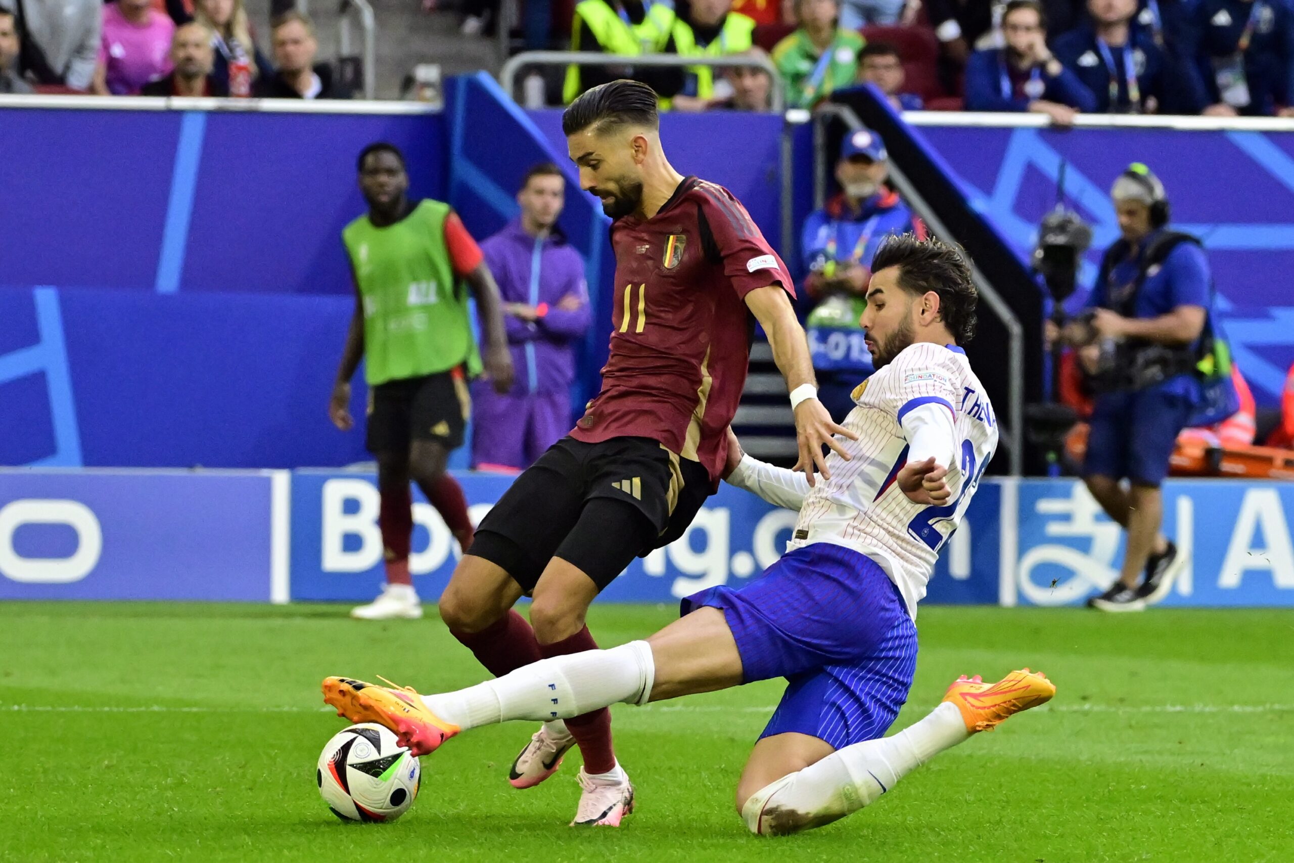 Belgium&#039;s Yannick Carrasco and France&#039;s Theo Hernandez pictured in action during a soccer game between France and Belgian national soccer team Red Devils, Monday 01 July 2024 in Dusseldorf, Germany, the Round of 16 game in the UEFA Euro 2024 European championships. BELGA PHOTO DIRK WAEM (Photo by DIRK WAEM/Belga/Sipa USA)
2024.07.01 Duesseldorf
pilka nozna Mistrzostwa Europy UEFA Euro 2024 
Belgia - Francja
Foto Belga/SIPA USA/PressFocus

!!! POLAND ONLY !!!