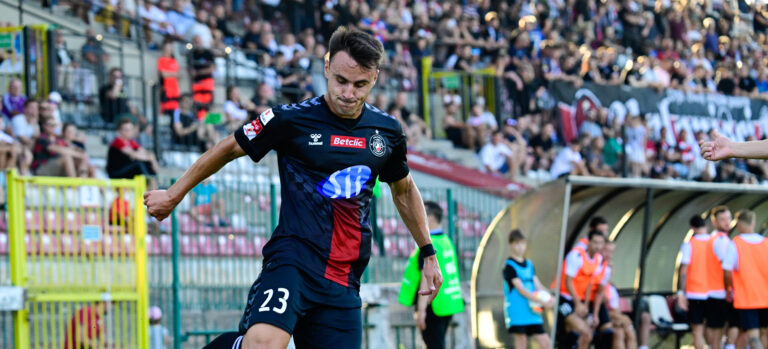 2024.07.19 Warszawa
pilka nozna Betclic 1 Liga sezon 2024/2025
Polonia Warszawa - Znicz Pruszkow
N/z Xabi Auzmendi
Foto Pawel Bejnarowicz / PressFocus

2024.07.19 Warszawa
Football - Polish Betclic 1 Liga season 2024/2025
Polonia Warszawa - Znicz Pruszkow
Xabi Auzmendi
Credit: Pawel Bejnarowicz / PressFocus