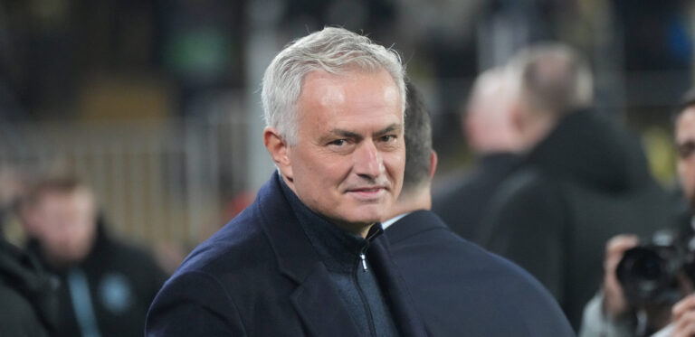 Coach Jose Mourinho of Fenerbahce SK during the UEFA Europa League 2024/25 Round of 16 First Leg match between Fenerbahce SK and Rangers FC at Ulker Sukru Saracoglu Stadium on March 6, 2025 in Istanbul, Turkey. Istanbul Turkey Copyright: xSeskimPhotox Fenerbahce-Rangers-060325 17
2025.03.06 Stambul
pilka nozna , Liga Europy
Fenerbahce Stambul - Glasgow Rangers
Foto IMAGO/PressFocus

!!! POLAND ONLY !!!