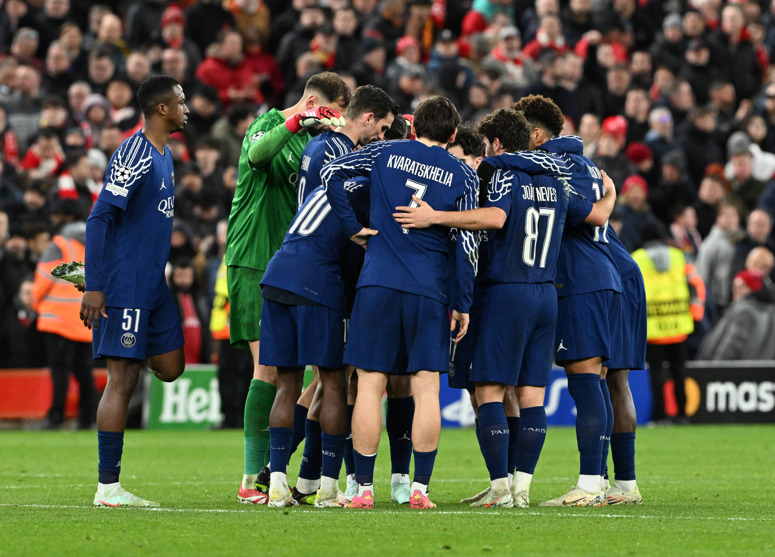 Liverpool, England, 11th March 2025. PSG have a team huddle before extra time during the UEFA Champions League match Liverpool vs Paris Saint Germain at Anfield, Liverpool. Picture credit should read: Cody Froggatt / Sportimage EDITORIAL USE ONLY. No use with unauthorised audio, video, data, fixture lists, club/league logos or live services. Online in-match use limited to 120 images, no video emulation. No use in betting, games or single club/league/player publications. SPI_CF_060_Man_City_Real_Madrid SPI-3739-0060
2025.03.11 Liverpool
pilka nozna , liga mistrzow
FC Liverpool - Paris Saint-Germain
Foto IMAGO/PressFocus

!!! POLAND ONLY !!!