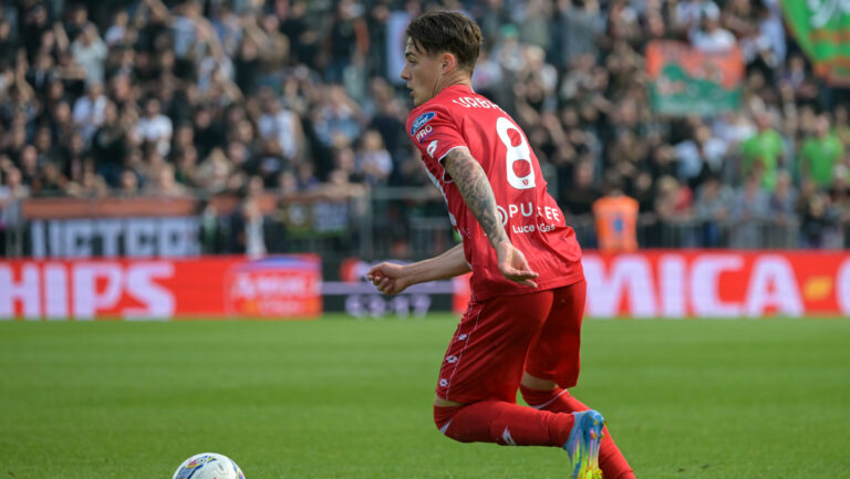 AC Monza&#039;s Kacper Urbanski during thirty-second Serie A soccer match between Venezia and Monza, at the Pier Luigi Penzo Stadium in Venezia, Italy - Saturday, April 12, 2025. Sport - Soccer (Photo AC Monza/LaPresse by Studio Buzzi) (Photo by Photo AC Monza/LaPresse by Studi/Sipa USA)
2025.04.12 Wenecja
pilka nozna liga wloska
Venezia FC - AC Monza
Foto LaPresse/SIPA USA/PressFocus

!!! POLAND ONLY !!!
