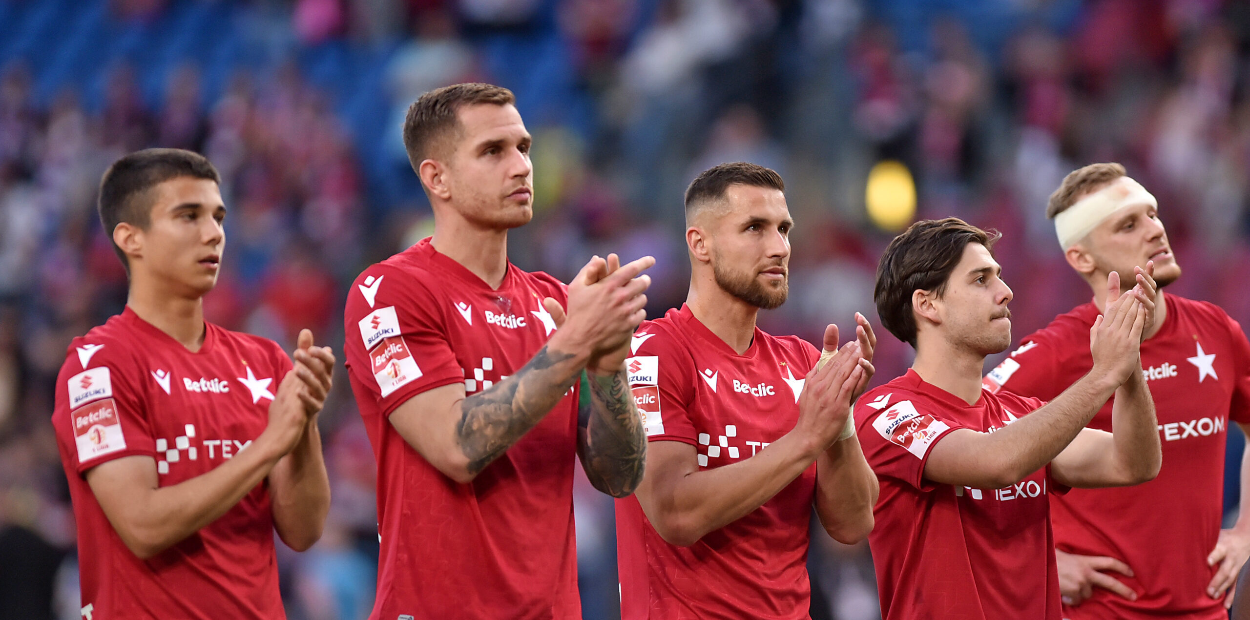2025.04.19 Krakow
Pilka nozna , Betclic I liga , sezon 2024/25
Wisla Krakow - Pogon Siedlce
N/z Pilkarze Wisly, radosc po meczu, Maciej Kuziemka, Alan Uryga, Lukasz Zwolinski, Frederico Duarte, Wiktor Biedrzycki
Foto Krzysztof Porebski / PressFocus

2025.04.19 Krakow
Football , Polish league, second level , 2024/2025 season
Wisla Krakow - Pogon Siedlce
Pilkarze Wisly, radosc po meczu, Maciej Kuziemka, Alan Uryga, Lukasz Zwolinski, Frederico Duarte, Wiktor Biedrzycki
Credit: Krzysztof Porebski / PressFocus