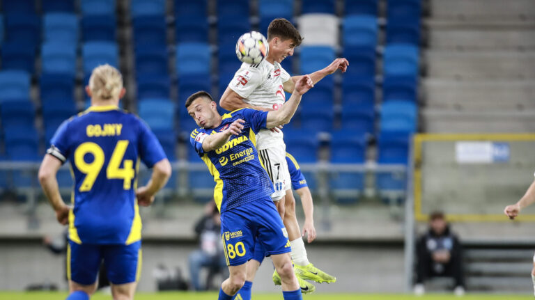 2025.05.12 Plock 
Pilka nozna Betclic 1 Liga 2024/2025 
Wisla Plock - Arka Gdynia
N/z Zvonimir Petrovic Dawid Barnowski
Foto Artur Kraszewski / PressFocus 

2025.05.12 Plock 
Football Betclic 1 Liga 2024/2025 
Wisla Plock - Arka Gdynia
Zvonimir Petrovic Dawid Barnowski
Credit: Artur Kraszewski / PressFocus