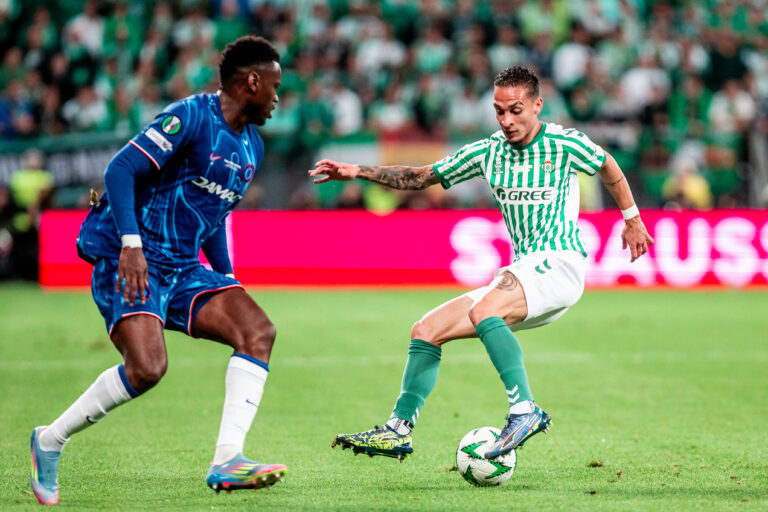 2025.05.28 Wroclaw
2024/2025 UEFA Final Ligi Konferencji 
Tarczynski Arena Wroclaw
Real Betis - Chelsea
N/z Antony
Foto Mateusz Porzucek PressFocus

2025.05.28 Wroclaw
UEFA Conference League Final 
Real Betis - Chelsea
Antony
Credit: Mateusz Porzucek PressFocus
