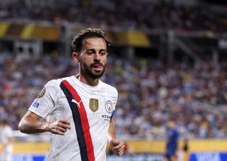 Orlando, USA, 30th June 2025. Bernardo Silva of Manchester City during the Manchester City vs Al Hilal FIFA Club World Cup match at Camping World Stadium, Orlando. Picture credit should read: David Klein / Sportimage EDITORIAL USE ONLY. No use with unauthorised audio, video, data, fixture lists, club/league logos or live services. Online in-match use limited to 120 images, no video emulation. No use in betting, games or single club/league/player publications. SPI_147_DK_Man_City_Al_Hilal SPI-4000-0147
2025.06.30 Orlando
pilka nozna , klubowe mistrzostwa swiata w pilce noznej FIFA
Manchester City - Al Hilal
Foto IMAGO/PressFocus

!!! POLAND ONLY !!!