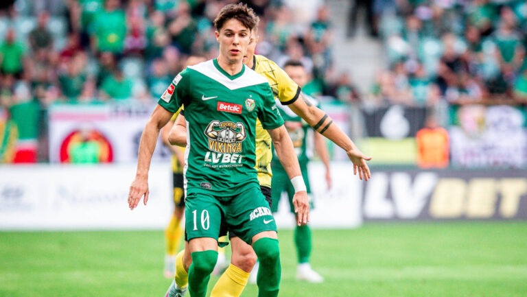 2025.07.18 Wroclaw
Pilka nozna, Betclic I liga, sezon 2025/26
Slask Wroclaw - Wieczysta Krakow
N/z Arnau Ortiz
Foto Mateusz Porzucek PressFocus

2025.07.18 Wroclaw
Football, Polish league, second level, 2025/2026
Slask Wroclaw - Wieczysta Krakow
Arnau Ortiz
Credit: Mateusz Porzucek PressFocus