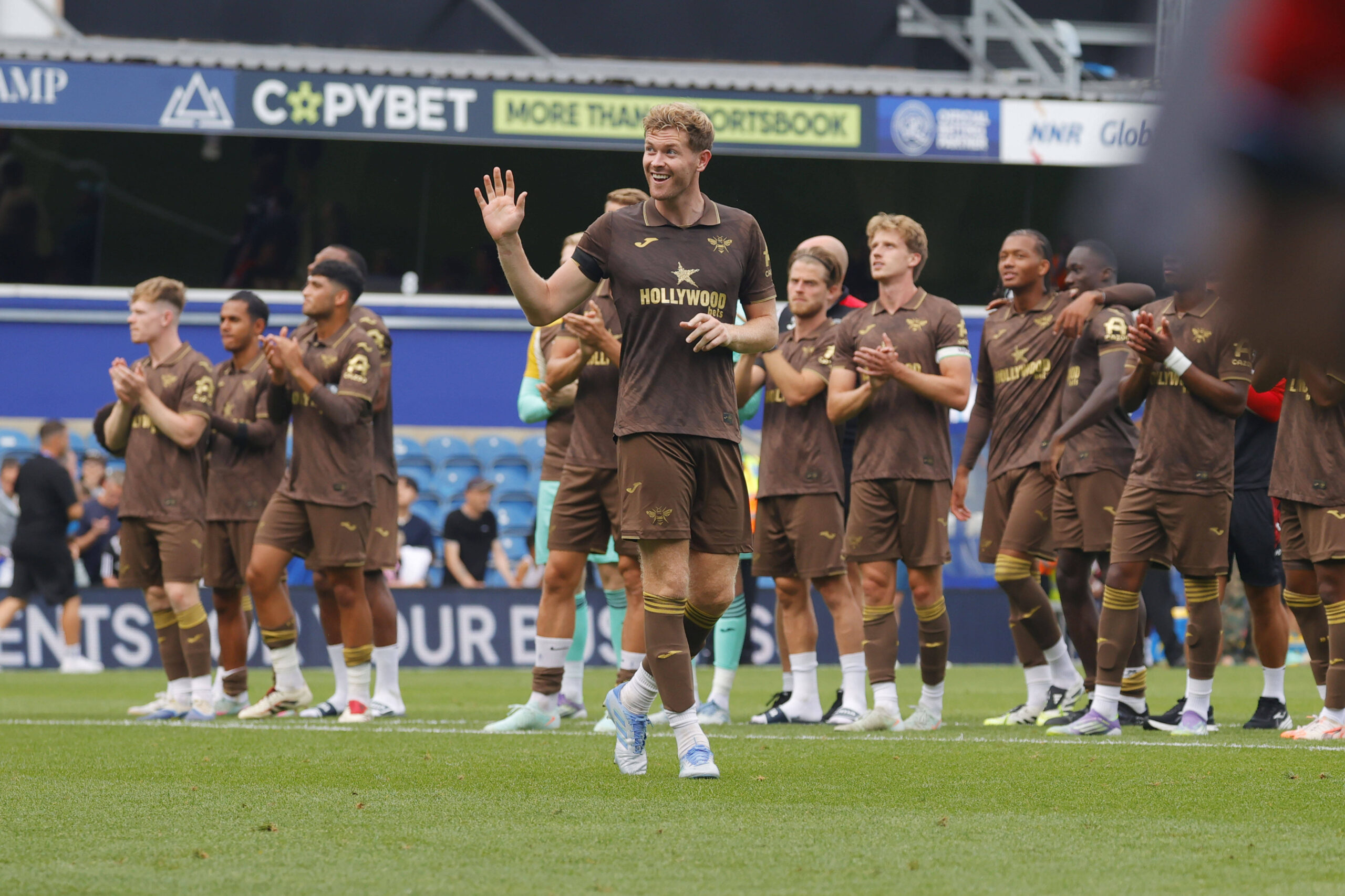 Queens Park Rangers v Brentford, London, UK - 2 Aug 2025 Nathan Collins of Brentford during the Pre Season Friendly match between Queens Park Rangers and Brentford at Loftus Road Stadium, London on 2 August 2025  London Loftus Road Stadium London England Copyright: xTomxCusden/PPAUKx PPA-202685
2025.08.02 Londyn
pilka nozna sparing mecz towarzyski
Queens Park Rangers - Brentford
Foto IMAGO/PressFocus

!!! POLAND ONLY !!!