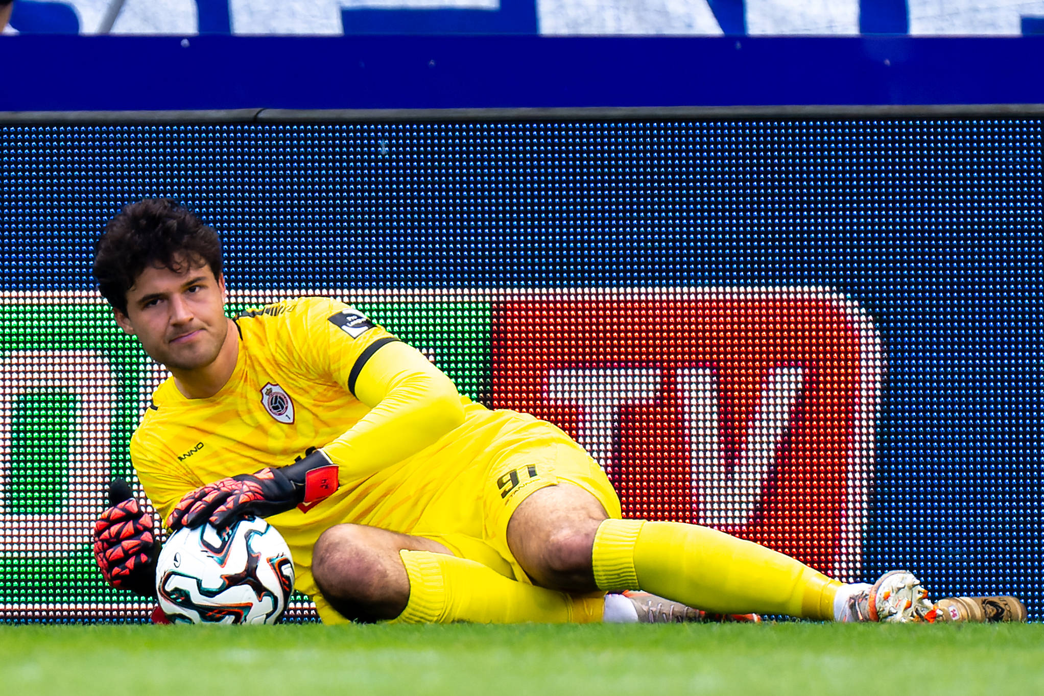2025-08-03 KRC Genk v Royal Antwerp FC - Jupiler Pro League GENK, BELGIUM - AUGUST 3: Senne Lammens of Royal Antwerp FC during the Jupiler Pro League match between KRC Genk and Royal Antwerp FC at Cegeka Arena on August 3, 2025 in Genk, Belgium. Genk Cegeka Arena Belgium Content not available for redistribution in The Netherlands directly or indirectly through any third parties. Copyright: xJorisxVerwijstx
2025.08.03 Genk
pilka nozna , liga belgijska
KRC Genk - Royal Antwerp FC
Foto IMAGO/PressFocus

!!! POLAND ONLY !!!