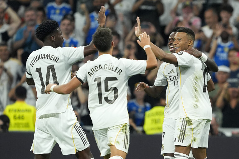 Real Madrid CFÕs Aurelien Tchouameni, Arda Guler, Vinicius Junior and Kylian Mbappe celebrate goal celebrate goal during La Liga match. August 19, 2025. (Photo by Acero/Alter Photos/Sipa USA)
2025.08.19 Madryt
pilka nozna liga hiszpanska
Real Madryt - Osasuna Pampeluna
Foto Acero/SIPA USA/PressFocus

!!! POLAND ONLY !!!