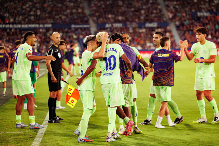 Lamine Yamal and Gavi seen during LaLiga EA SPORTS game between teams of UD Levante and FC Barcelona, Barca at Estadio Ciudad de Valencia Maciej Rogowski Valencia Estadio de Balaidos Spain Copyright: xMaciejxRogowskix levantefcb2526-7
2025.08.23 Walencja
pilka nozna liga hiszpanska
Levante UD - FC Barcelona
Foto IMAGO/PressFocus

!!! POLAND ONLY !!!