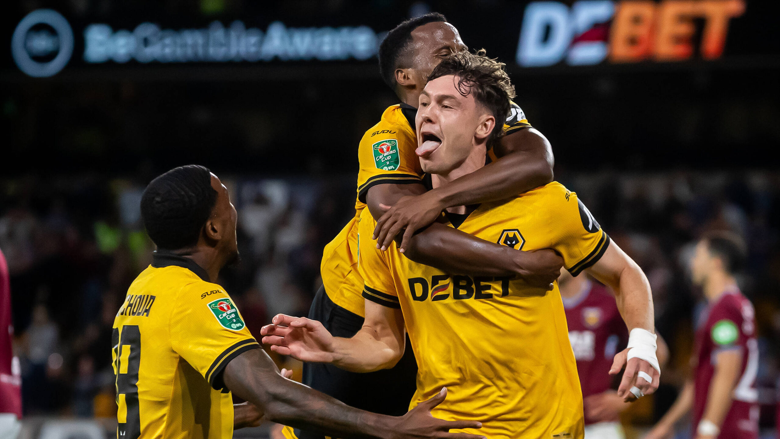 Wolverhampton Wanderers v West Ham United EFL Cup 26/08/2025. GOAL scores 3-2 Wolverhampton Wanderers forward Jorgen Strand Larsen 9 scores and celebrates during the EFL Cup match between Wolverhampton Wanderers and West Ham United at Molineux, Wolverhampton, England on 26 August 2025. Wolverhampton Molineux West Midlands England Editorial use only DataCo restrictions apply See www.football-dataco.com , Copyright: xManjitxNarotrax PSI-22686-0155
2025.08.26 Wolverhampton
pilka nozna , Puchar Ligi Angielskiej
Wolverhampton Wanderers - West Ham United
Foto IMAGO/PressFocus

!!! POLAND ONLY !!!