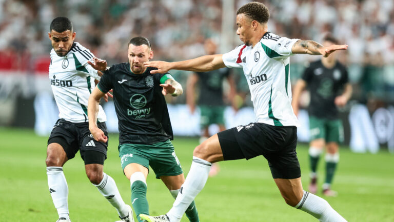 2025.08.28 Warszawa pilka nozna Liga Konferencji kwalifikacje sezon 2025/2026
Legia Warszawa - Hibernian FC
N/z Juergen Elitim (Legia), Martin Boyle (Hibernian), Steve Kapuadi (Legia)
Foto Tomasz Jastrzebowski / Foto Olimpik / PressFocus

2025.08.28 Warszawa Football - UEFA Conference League play off round season 2025/2026
Legia Warszawa - Hibernian FC
Juergen Elitim (Legia), Martin Boyle (Hibernian), Steve Kapuadi (Legia)
Credit: Tomasz Jastrzebowski / Foto Olimpik / PressFocus