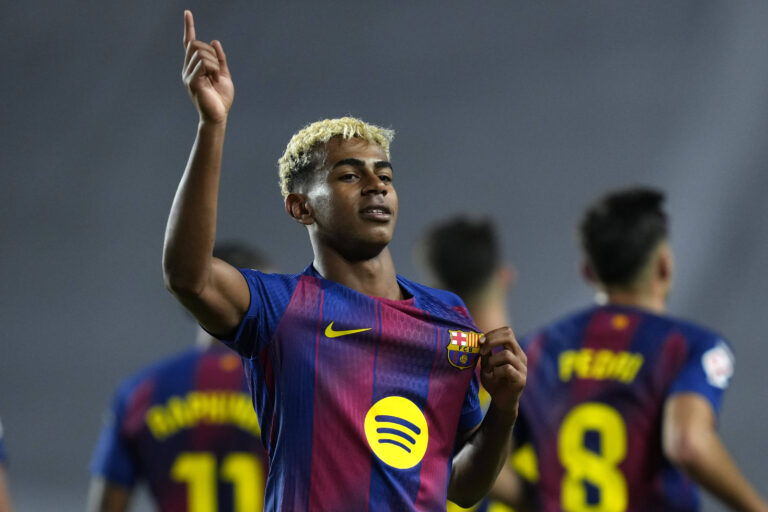 Al Madrid 31/08/2025 - Liga / Rayo Vallecano-Barcellona / foto Alfaqui/Image nella foto: Lamine Yamal PUBLICATIONxNOTxINxITA
2025.08.31 Madryt
pilka nozna , liga hiszpanska
Rayo Vallecano - FC Barcelona
Foto IMAGO/PressFocus

!!! POLAND ONLY !!!