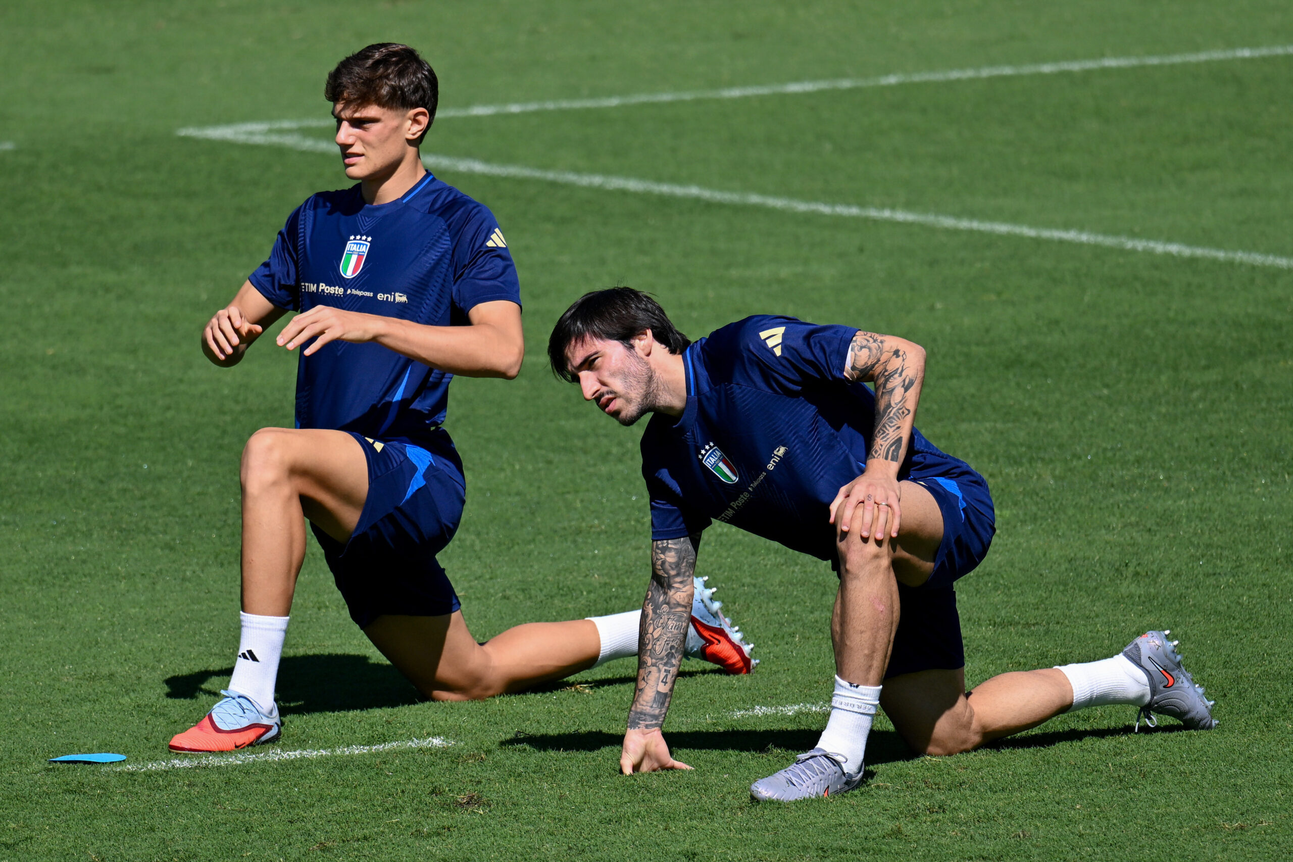 Italian player Giovanni Leoni and Italian player Sandro Tonali  during  Italy training session, FIFA World Cup match in Florence, Italy, September 04 2025 (Photo by Lisa Guglielmi/IPA Sport / ipa-agency.net/IPA/Sipa USA)
2025.09.04 Florencja
pilka nozna reprezentacja Wloch , Wlochy
Trening reprezentacji Wloch
Foto IPA/SIPA USA/PressFocus

!!! POLAND ONLY !!!