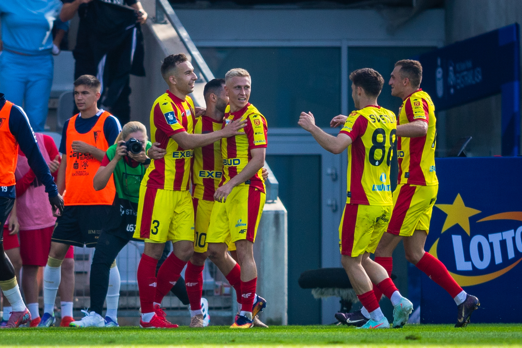 2025.09.13 Kielce Pilka Nozna PKO Ekstraklasa Sezon 2025/2026 Korona Kielce - Pogon Szczecin N/z Konrad Matuszewski Dawid Blanik Gol Bramka Radosc Foto Dawid Figura / PressFocus 

2025.09.13 Kielce Football Polish Ekstraklasa Season 2025/2026 Korona Kielce - Pogon Szczecin Konrad Matuszewski Dawid Blanik Gol Bramka Radosc Credit: Dawid Figura / PressFocus