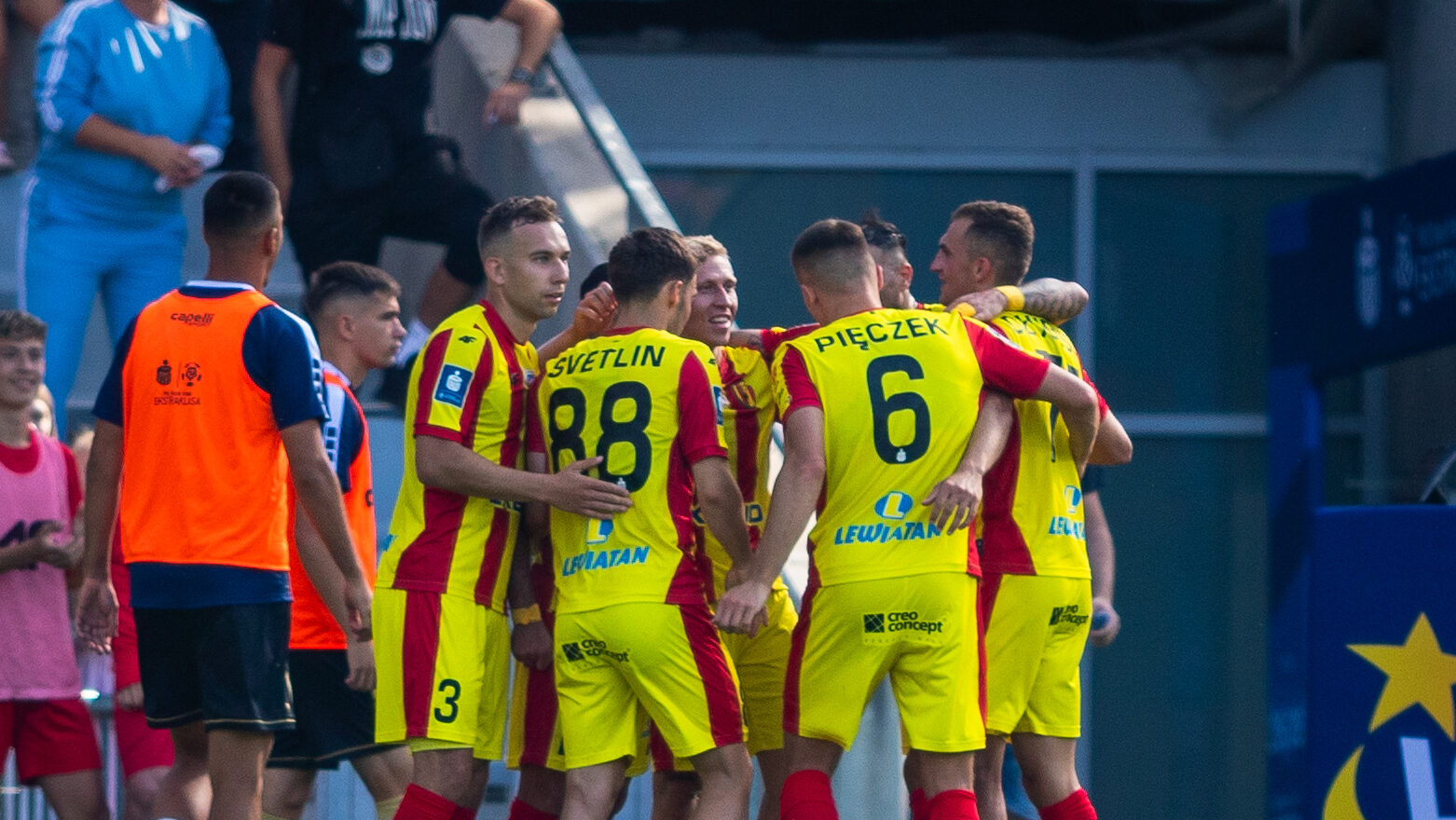 2025.09.13 Kielce Pilka Nozna PKO Ekstraklasa Sezon 2025/2026 Korona Kielce - Pogon Szczecin N/z Konrad Matuszewski Dawid Blanik Gol Bramka Radosc Foto Dawid Figura / PressFocus 

2025.09.13 Kielce Football Polish Ekstraklasa Season 2025/2026 Korona Kielce - Pogon Szczecin Konrad Matuszewski Dawid Blanik Gol Bramka Radosc Credit: Dawid Figura / PressFocus