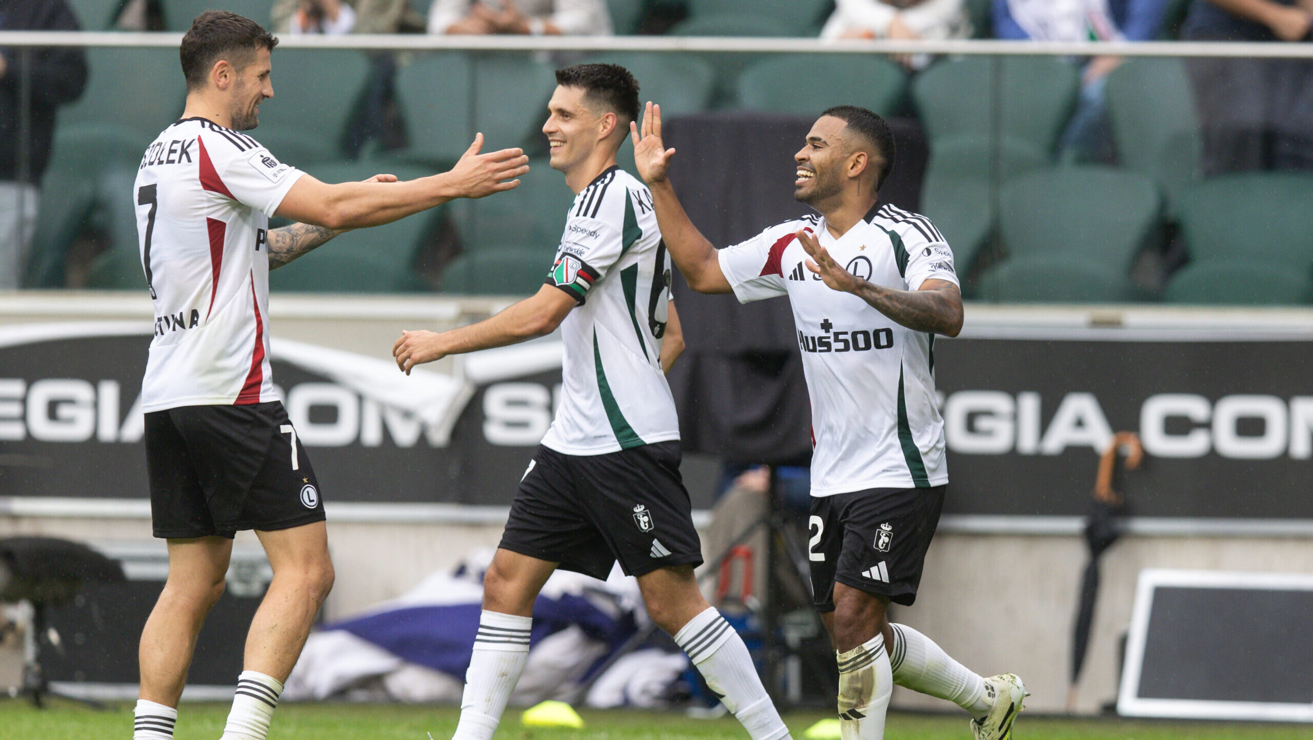 2025.09.14 Warszawa pilka nozna PKO Ekstraklasa sezon 2025/2026
Legia Warszawa - Radomiak Radom
N/z Pawel Wszolek (Legia), Bartosz Kapustka (Legia), Juergen Elitim (Legia), radosc
Foto Tomasz Jastrzebowski / Foto Olimpik / PressFocus

2025.09.14 Warszawa Football PKO Ekstraklasa season 2025/2026
Legia Warszawa - Radomiak Radom
Pawel Wszolek (Legia), Bartosz Kapustka (Legia), Juergen Elitim (Legia), radosc
Credit: Tomasz Jastrzebowski / Foto Olimpik / PressFocus