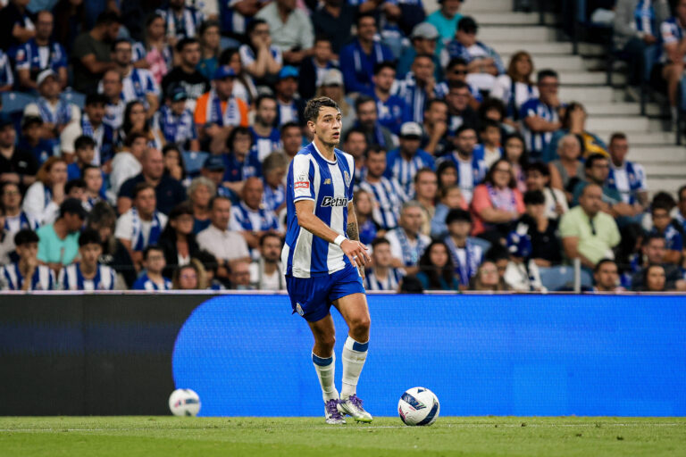 Jakub Kiwior FC Porto in action during the match between FC Porto and CD Nacional valid for Liga Portugal Betclic at Estadio do Dragao on 13 September 2025. Copyright: IMAGO / Prime Sports Images / Fernando Silva Copyright: xFERNANDOxSILVAx
2025.09.13 
pilka nozna liga portugalska
FC Porto - CD Nacional
Foto IMAGO/PressFocus

!!! POLAND ONLY !!!