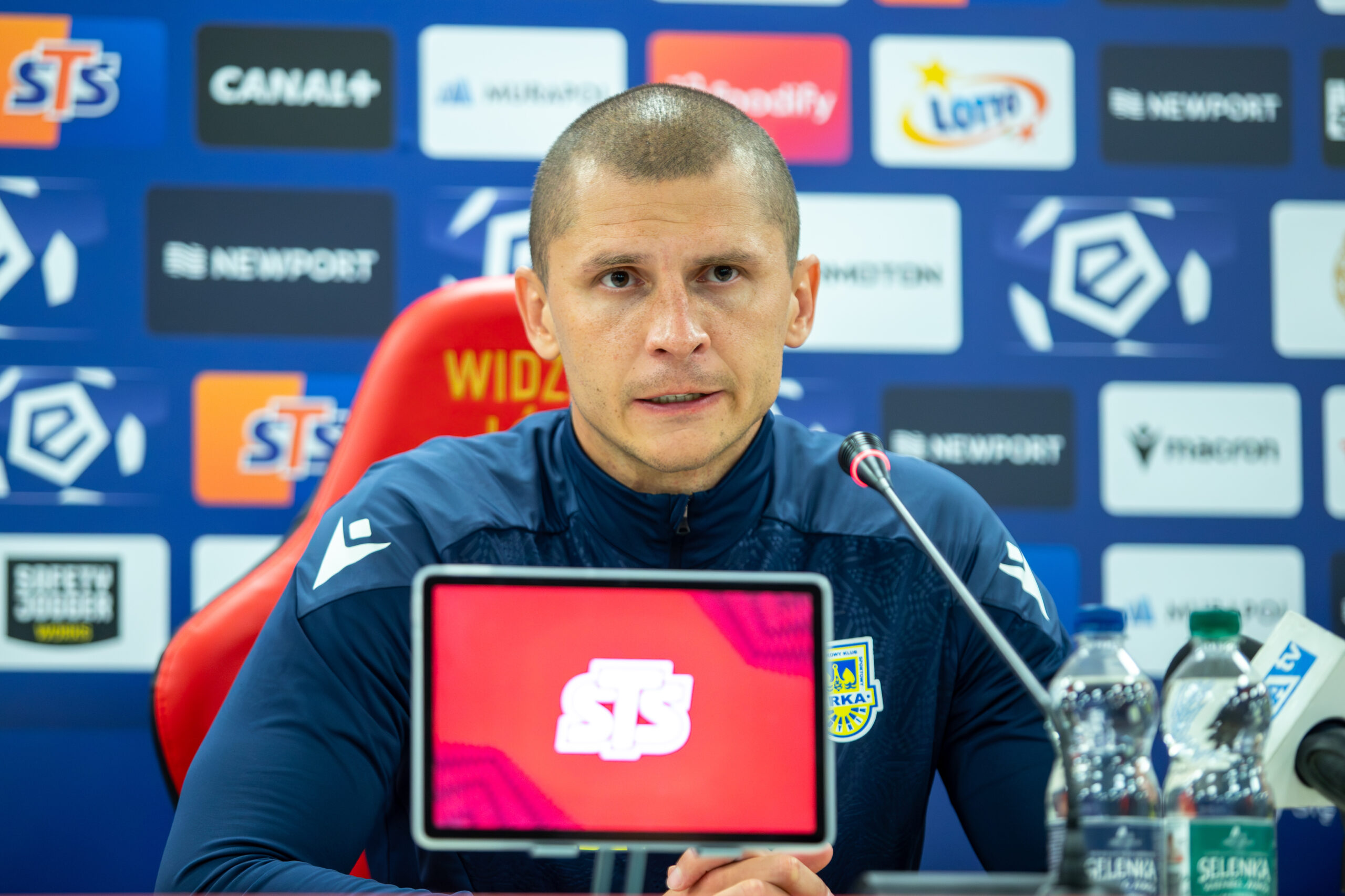 2025.09.14 Lodz Pilka Nozna PKO Ekstraklasa Sezon 2025/2026 Widzew Lodz - Arka Gdynia N/z Dawid Szwarga Foto Dawid Figura 

2025.09.14 Lodz Football Polish Ekstraklasa Season 2025/2026 Widzew Lodz - Arka Gdynia Dawid Szwarga Credit: Dawid Figura