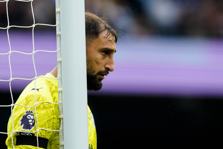Manchester, England, 14th September 2025. Gianluigi Donnarumma of Manchester City during the Manchester City vs Manchester United, ManU Premier League match at the Etihad Stadium, Manchester. Picture credit should read: Andrew Yates / Sportimage EDITORIAL USE ONLY. No use with unauthorised audio, video, data, fixture lists, club/league logos or live services. Online in-match use limited to 120 images, no video emulation. No use in betting, games or single club/league/player publications. SPI_020_AY_MCI_MUFC SPI-4139-0020
2025.09.14 Manchester
pilka nozna liga angielska
Manchester City - Manchester United
Foto IMAGO/PressFocus

!!! POLAND ONLY !!!