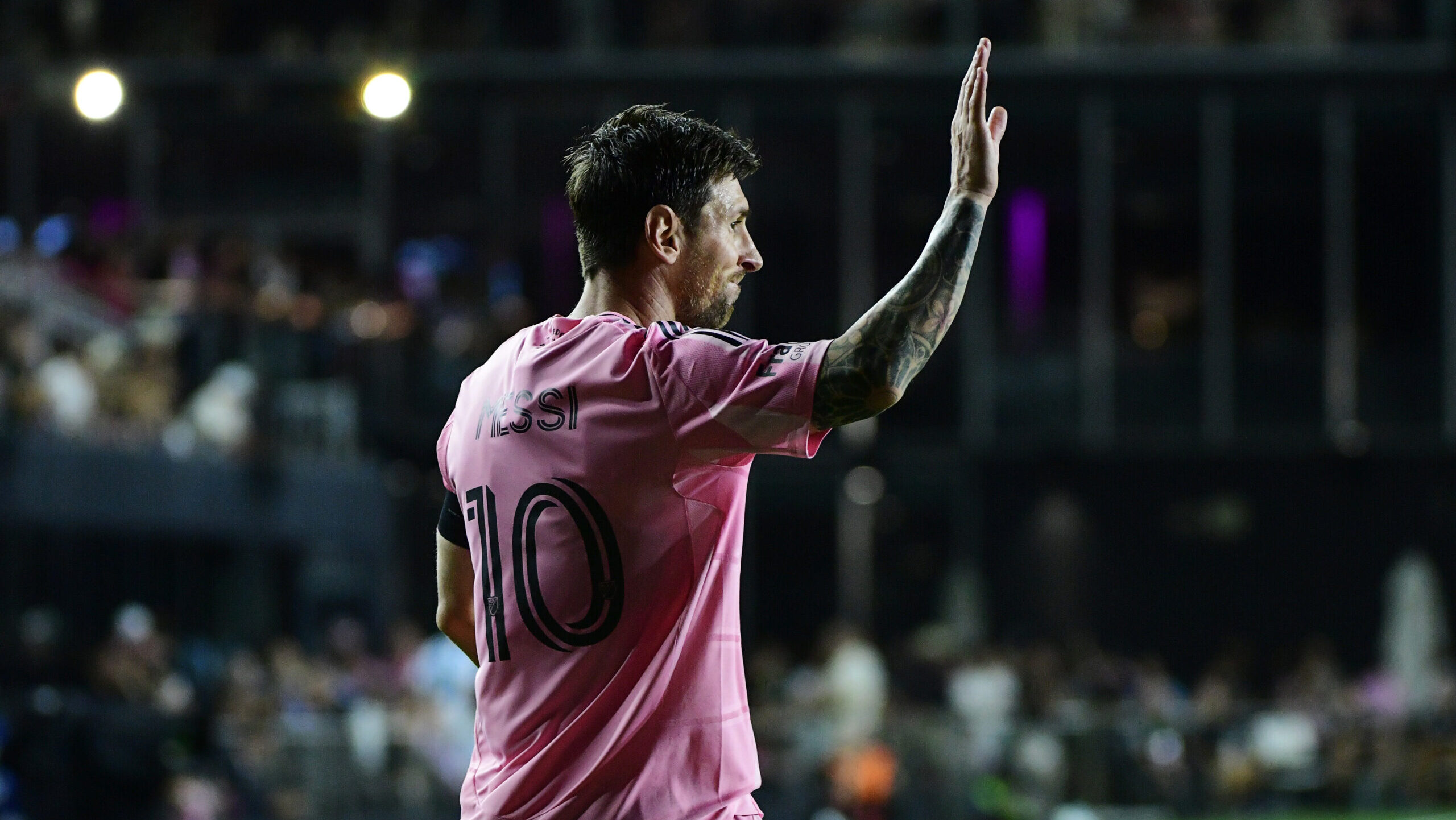 Inter Miami forward Lionel Messi (10) acknowledges a bad pass to a teammate September 16, 2025 at Chase Stadium in Fort Lauderdale, Florida. (Photo by JC Ruiz/Sipa USA)
2025.09.16 Fort Lauderdale
pilka nozna amerykanska liga MLS
Inter Miami CF - Seattle Sounders
Foto Sipa USA/SIPA USA/PressFocus

!!! POLAND ONLY !!!