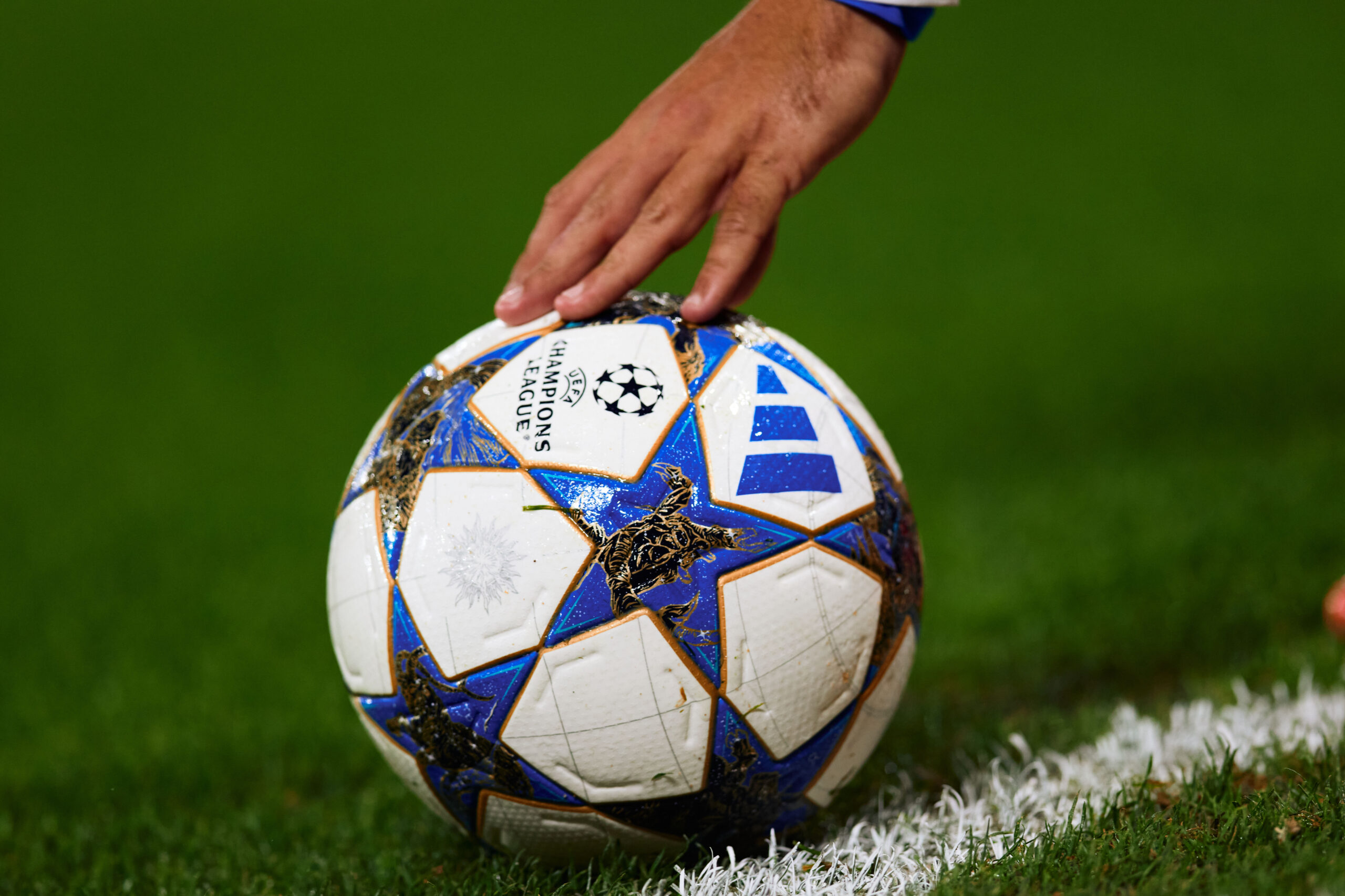 LIVERPOOL, ENGLAND - SEPTEMBER 17: match ball during the UEFA Champions League 2025/26 League Phase MD1 match between Liverpool and Atletico Madrid at Anfield on September 17, 2025 in Liverpool, England. (Photo by Kobie Abbott/Sports Press Photo) (Photo by Kobie Abbott/Sports Press Photo/Sipa USA)
2025.09.17 Liverpool
pilka nozna liga mistrzow
FC Liverpool - Atletico Madryt
Foto SPP/SIPA USA/PressFocus

!!! POLAND ONLY !!!