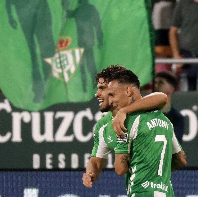Spanish La Liga EA Sports soccer match Betis vs Real Sociedad at La Cartuja Stadium in Sevilla, Spain 19 September 2025

JORNADA 5 LIGA EA SPORTS

(Photo by Cordon Press/Sipa USA)
2025.09.19 Sewilla
pilka nozna liga hiszpanska
Real Betis Sewilla - Real Sociedad
Foto Cordon/SIPA USA/PressFocus

!!! POLAND ONLY !!!