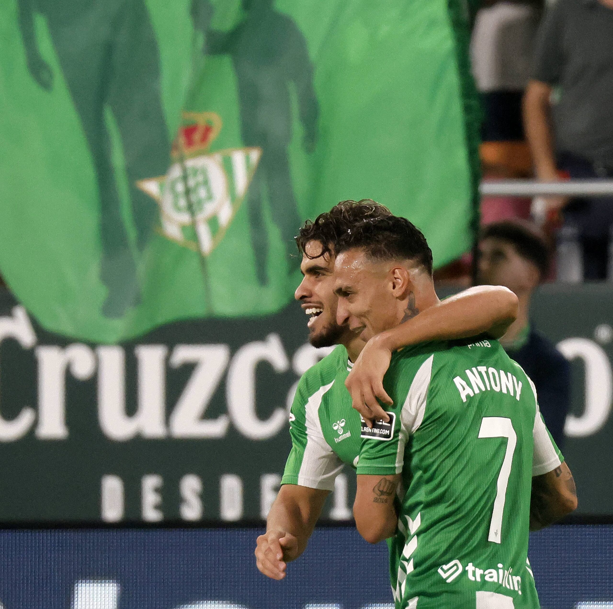 Spanish La Liga EA Sports soccer match Betis vs Real Sociedad at La Cartuja Stadium in Sevilla, Spain 19 September 2025

JORNADA 5 LIGA EA SPORTS

(Photo by Cordon Press/Sipa USA)
2025.09.19 Sewilla
pilka nozna liga hiszpanska
Real Betis Sewilla - Real Sociedad
Foto Cordon/SIPA USA/PressFocus

!!! POLAND ONLY !!!