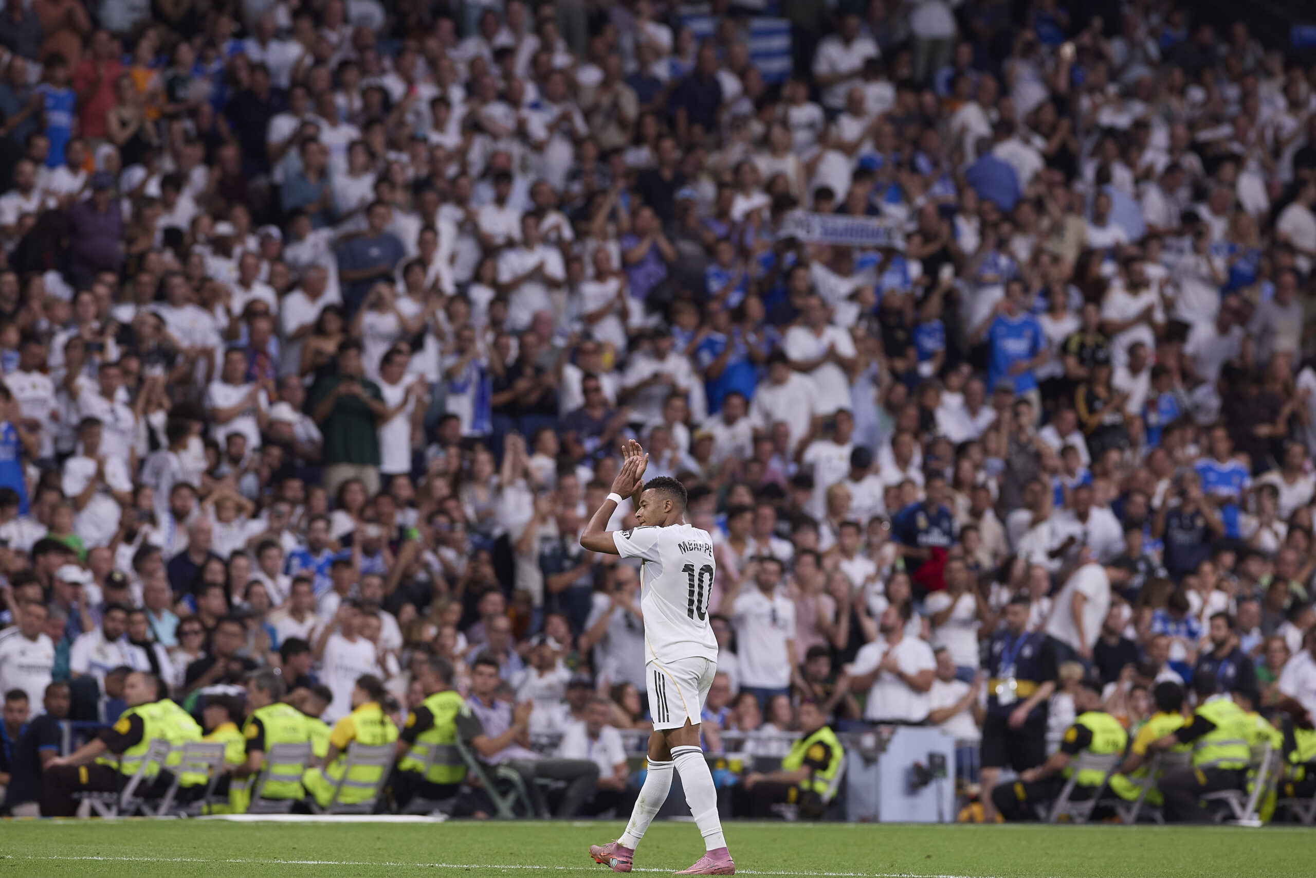 Kylian Mbappe of Real Madrid CF seen in action during the 2025/2026 La Liga EA Sports week 5 football match between Real Madrid CF and RCD Espanyol at Santiago Bernabeu Stadium. Final score: Real Madrid CF 2:0 RCD Espanyol. (Photo by Federico Titone / SOPA Images/Sipa USA)
2025.09.20 Madryt
pilka nozna liga hiszpanska
Real Madryt - RCD Espanyol Barcelona
Foto SOPA Images/SIPA USA/PressFocus

!!! POLAND ONLY !!!