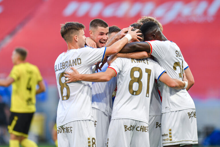 2025.09.21 Zabrze
Pilka nozna PKO BP Ekstraklasa Sezon 2025/2026
Gornik Zabrze - Widzew Lodz
N/z Patrik Hellebrand, Kryspin Szczesniak, Lukas Ambros, Matus Kmet, Ousmane Sow, Jaroslaw Kubicki, radosc, radosc po golu, radosc po bramce
Foto Marcin Bulanda / PressFocus

2025.09.21 Zabrze
Football Polish PKO BP Ekstraklasa League Season 2025/2026
Gornik Zabrze - Widzew Lodz
Patrik Hellebrand, Kryspin Szczesniak, Lukas Ambros, Matus Kmet, Ousmane Sow, Jaroslaw Kubicki, radosc, radosc po golu, radosc po bramce
Credit: Marcin Bulanda / PressFocus