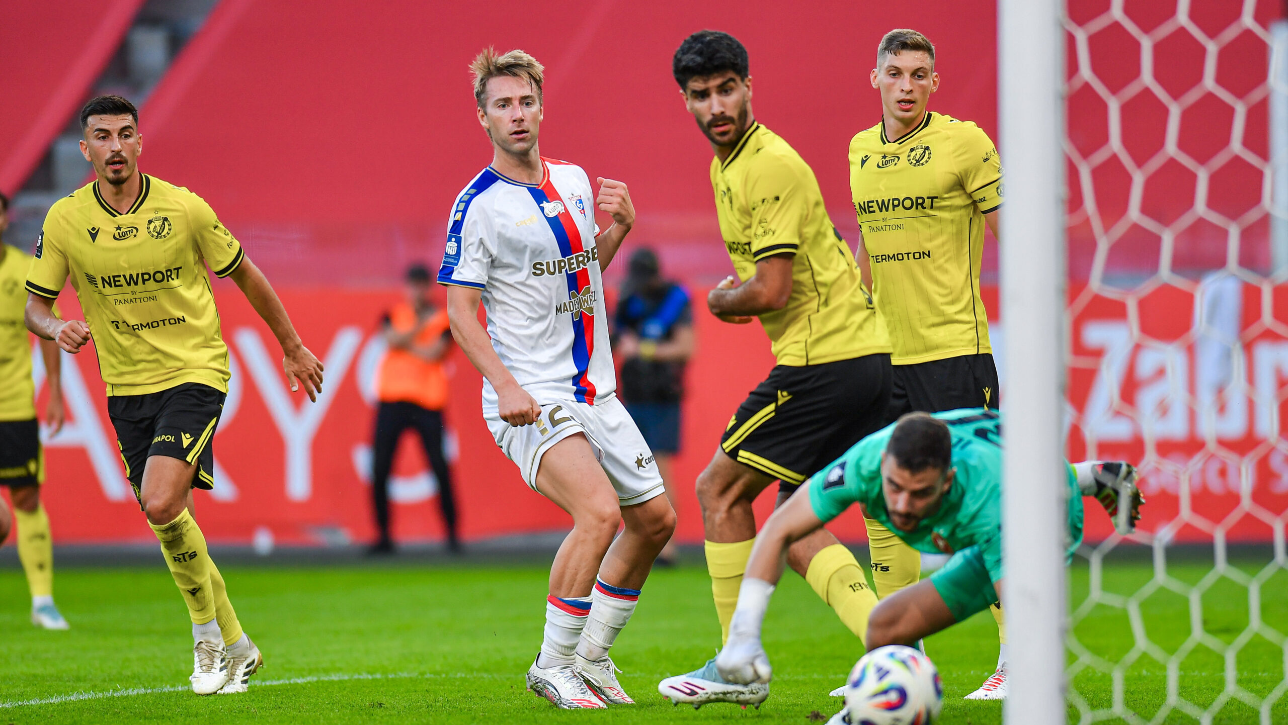 2025.09.21 Zabrze
Pilka nozna PKO BP Ekstraklasa Sezon 2025/2026
Gornik Zabrze - Widzew Lodz
N/z Juljan Shehu, Sondre Liseth, Ricardo Visus, Veljko Ilic, bramka gol radosc
Foto Marcin Bulanda / PressFocus

2025.09.21 Zabrze
Football Polish PKO BP Ekstraklasa League Season 2025/2026
Gornik Zabrze - Widzew Lodz
Juljan Shehu, Sondre Liseth, Ricardo Visus, Veljko Ilic, bramka gol radosc
Credit: Marcin Bulanda / PressFocus