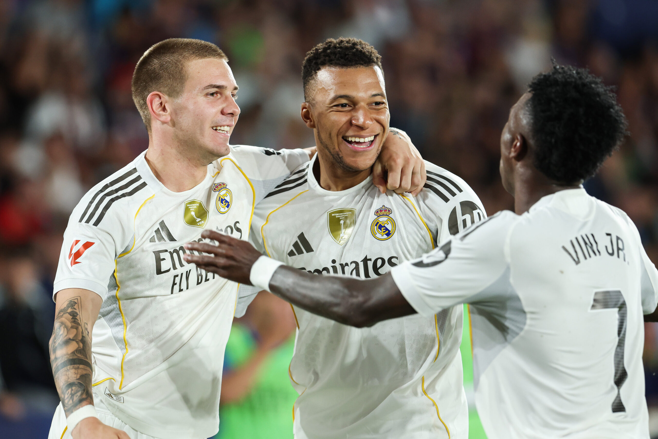 Kylian Mbappe of Real Madrid celebrates a goal with Franco Mastantuono during the Spanish championship La Liga football match between Levante UD and Real Madrid CF on 23 September 2025 at Estadio Ciudad de Valencia in Valencia, Spain (Photo by /Sipa USA)
2025.09.23 Walencja
pilka nozna liga hiszpanska
Levante UD - Real Madryt
Foto IPA/SIPA USA/PressFocus

!!! POLAND ONLY !!!