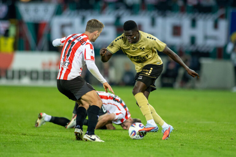 2025.09.27 Krakow
pilka nozna 10. kolejka PKO Bank Polski Ekstraklasa  sezon 2025/2026 Cracovia - Gornik Zabrze
Cracovia - Gornik Zabrze
N/z Ousmane Sow
Foto Michal Kedzierski / PressFocus

2025.09.27 Krakow
Football Polish Ekstraklasa Season 2025/2026 Cracovia - Goring Zabrze
Cracovia - Gornik Zabrze
Ousmane Sow
Credit: Michal Kedzierski / PressFocus