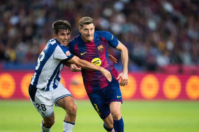 Spanish LaLiga EA Sports FC Barcelona, Barca v Real Sociedad in Barcelona, Spain. FC Barcelona player 9 Robert Lewandowski competes with Pablo Marin 28 during LaLiga EA Sports match between FC Barcelona and Real Sociedad in Estadi Olimpic Lluis Companys, Barcelona, Spain, on September 28, 2025. Barcelona Estadi Olimpic Lluis Companys Barcelona Spain
2025.09.28 Barcelona
pilka nozna , liga hiszpanska
FC Barcelona - Real Sociedad San Sebastian
Foto IMAGO/PressFocus

!!! POLAND ONLY !!!