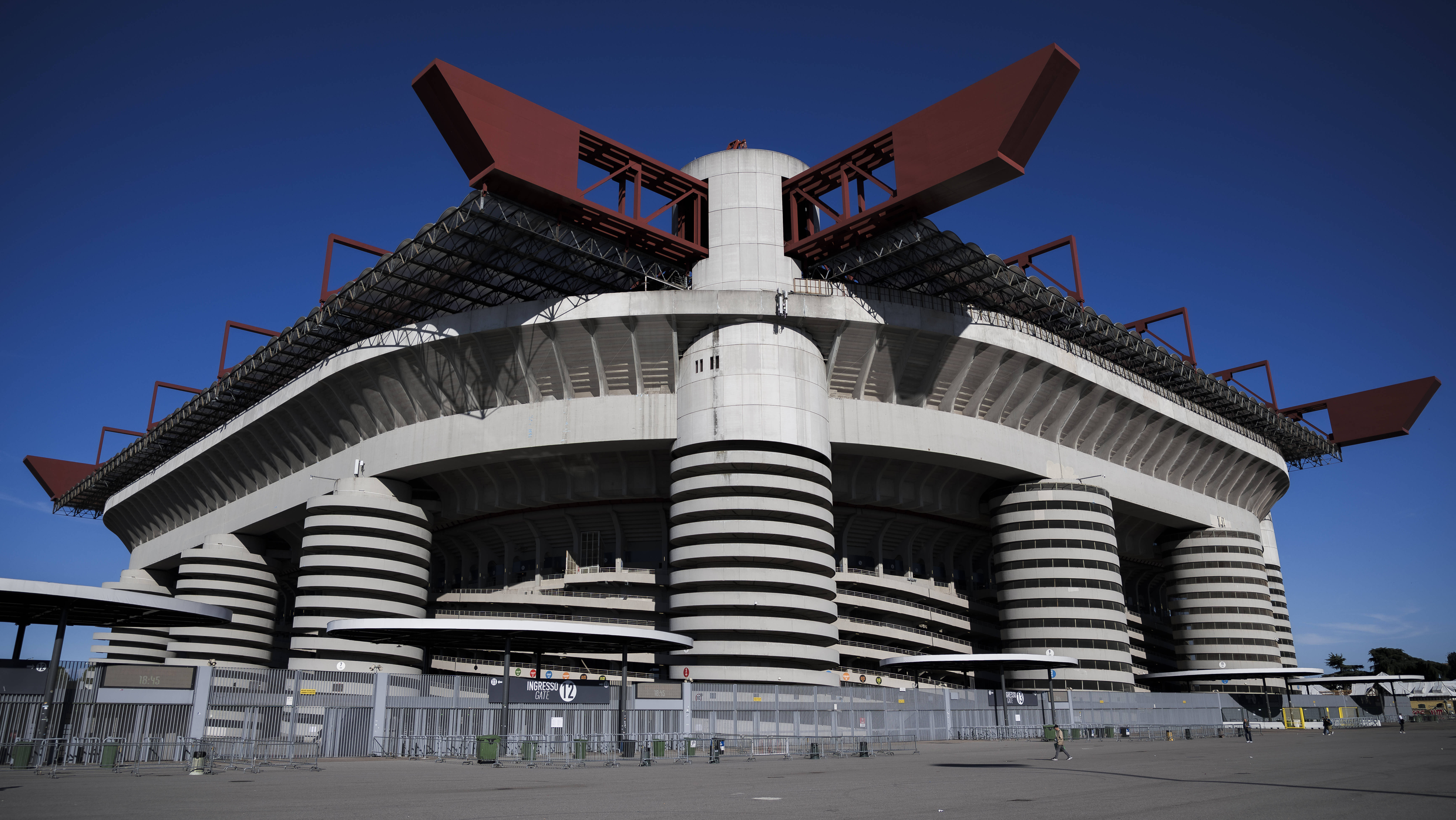 AC Milan v SSC Napoli - Serie A A general view outside stadio Giuseppe Meazza also known as San Siro is seen prior to the Serie A football match between AC Milan and SSC Napoli. Milan Italy Copyright: xNicoloxCampox
2025.09.28 Mediolan
pilka nozna , liga wloska
AC Milan - SSC Napoli
Foto IMAGO/PressFocus

!!! POLAND ONLY !!!