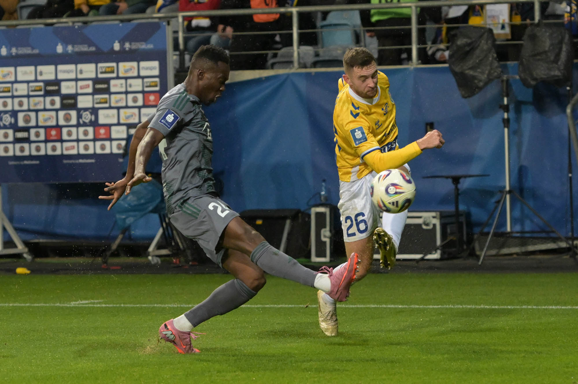 2025.09.29 Lublin pilka nozna PKO Ekstraklasa sezon 2025/2026 
Motor Lublin - Radomiak Radom
N/z  Zie Ouattara Michal Krol
Foto Wojciech Szubartowski / PressFocus 
2025.09.29 Lublin Football - Polish PKO Ekstraklasa season 2025/2026 
Motor Lublin - Radomiak Radom
Zie Ouattara Michal Krol
Credit: Wojciech Szubartowski / PressFocus