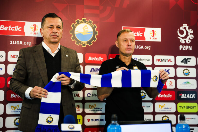 2025.09.30 Mielec
Pilka nozna Betclic 1 Liga Sezon 2025/2026
Ireneusz Mamrot trenerem Stali Mielec
N/z Ireneusz Mamrot Jacek Klimek
Foto Marta Badowska / PressFocus

2025.09.30 Mielec
Football Polish Betclic 1 League 2025/2026
Ireneusz Mamrot Jacek Klimek
Credit: Marta Badowska / PressFocus