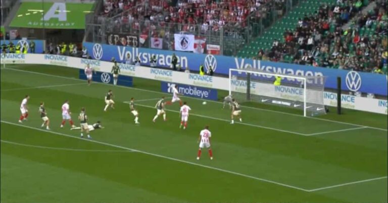 Fatalna pomyłka Kamila Grabary! Doprowadził do utraty bramki [WIDEO]